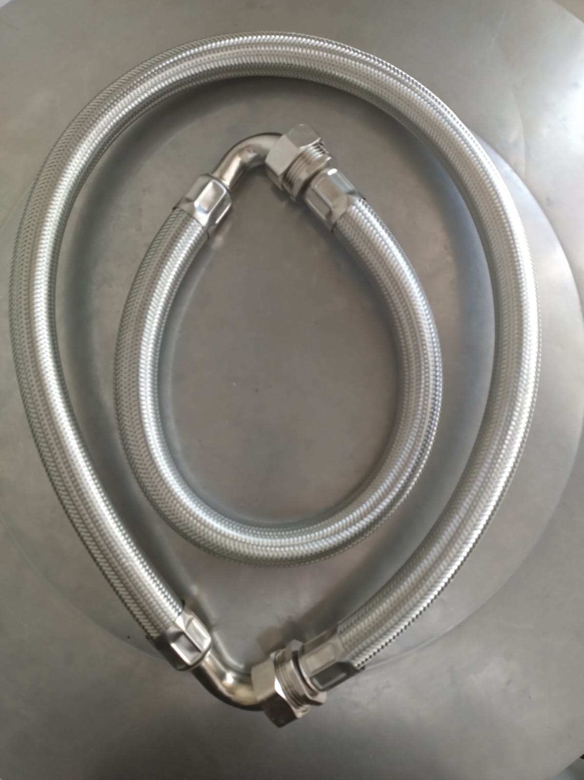 Tubos flexibles en aluminio de 1" con codo